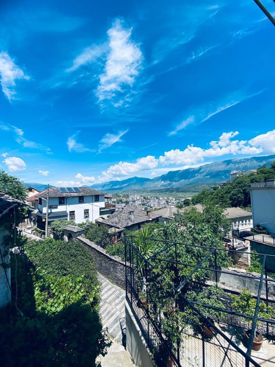 Hida Guest House Gjirokastra Zewnętrze zdjęcie